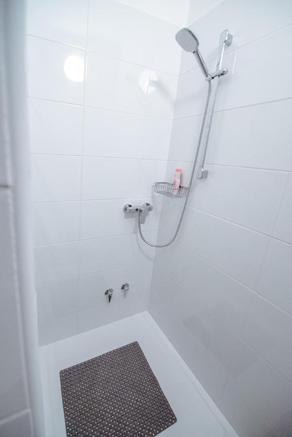 Apartment Ana - Karst Cycling Paradise Dutovlje Exterior foto